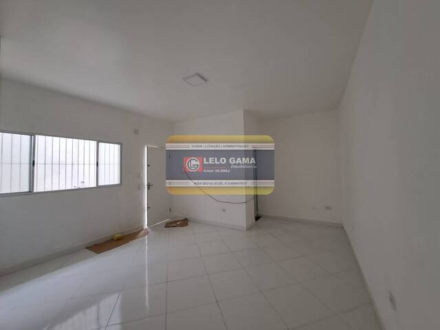 #AG1299 - Sala Comercial para Locação em Carapicuíba - SP