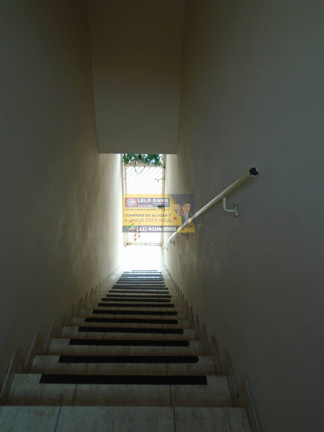 Prédio Inteiro para alugar, 28m² - Foto 1