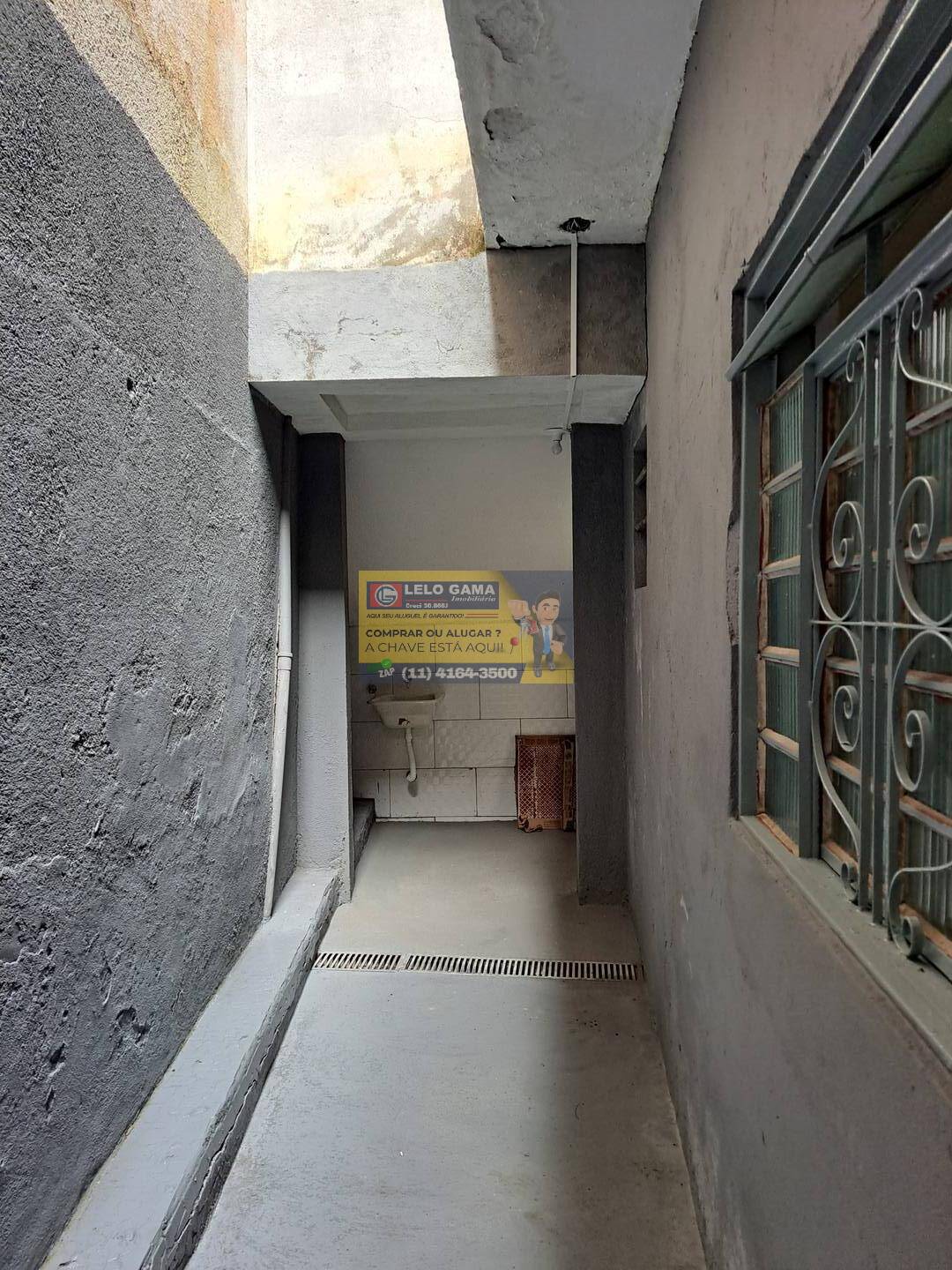 Casa para alugar com 2 quartos, 48m² - Foto 8